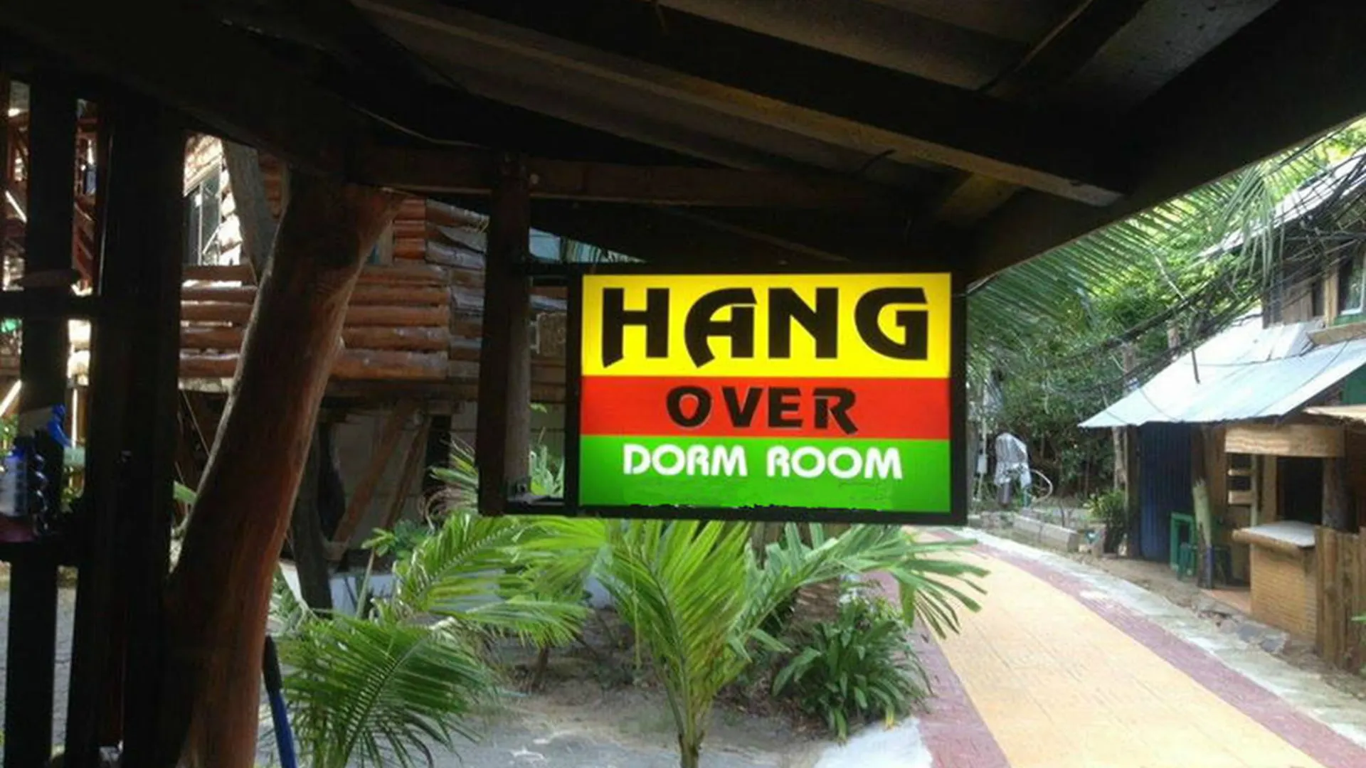 Hangover Hostel Ko Phi Phi タイ王国